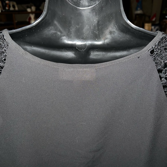 Philosophy Lace Flutter Cap Sleeves Blouse - Picture 5 of 9